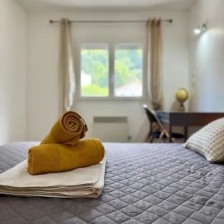 Spacious & Cozy - Vue Montagne Apartment *